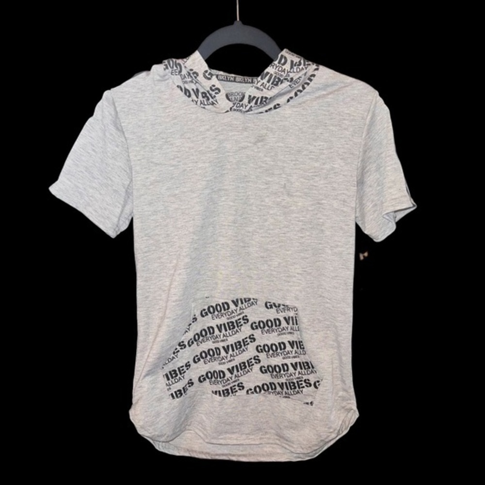 NWT 🥀 Brooklyn Laundry Hooded T-Shirt